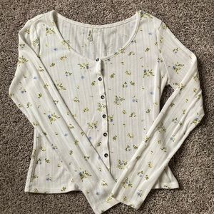 Mudd Floral Long Sleeve Button Up Top sz M